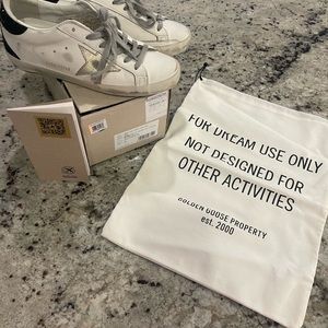 Golden Goose Sneakers